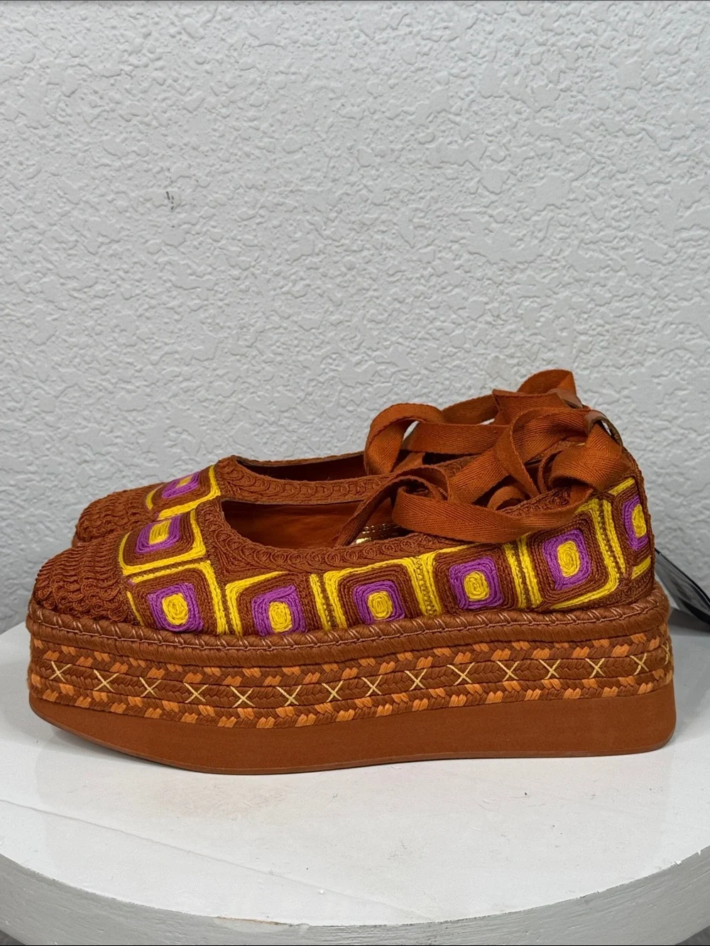 FARM RIO RUST ESPADRILLE FLATFORM EMBROIDERED LACE UP PLATFORM SHOES NWT SIZE 8